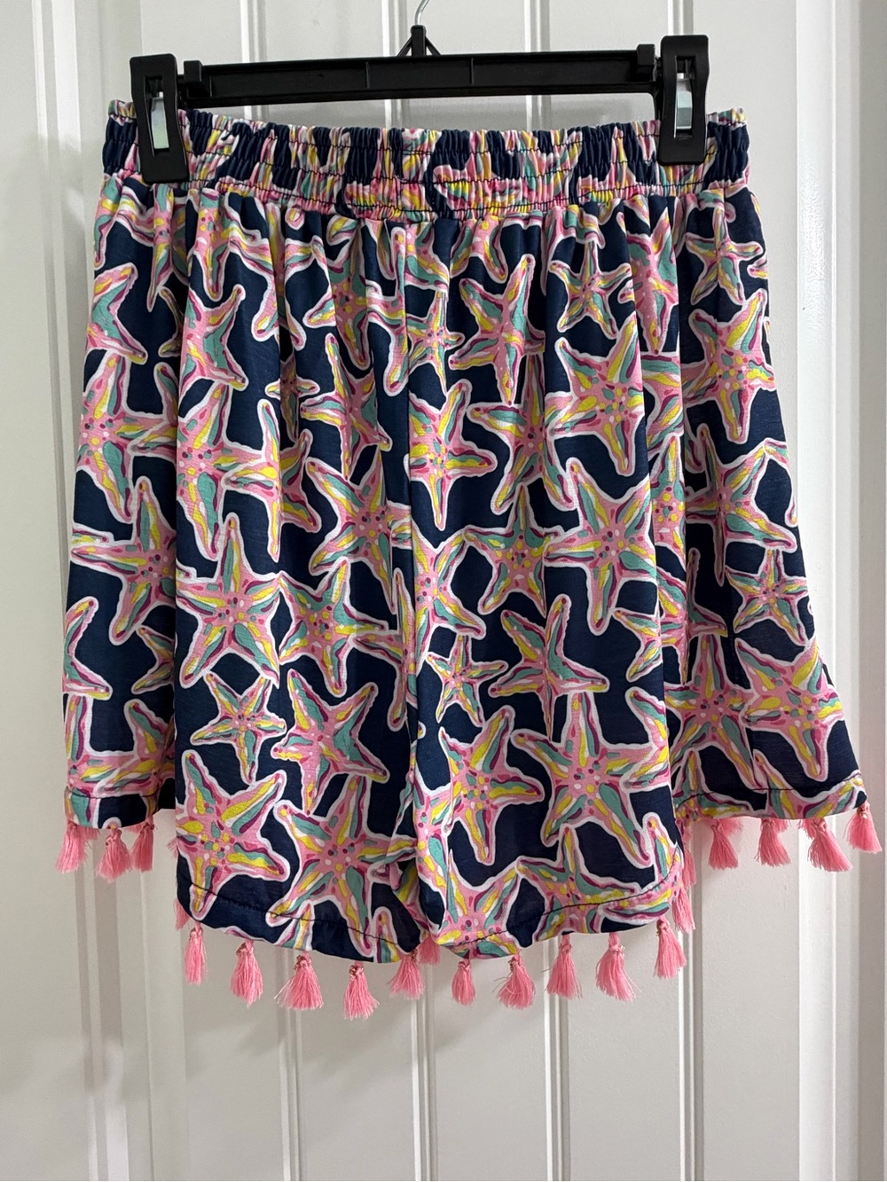 Simply Southern Navy Starfish Pull-on Shorts with Pink Tassel Hem L/XL - Picture 4 of 6